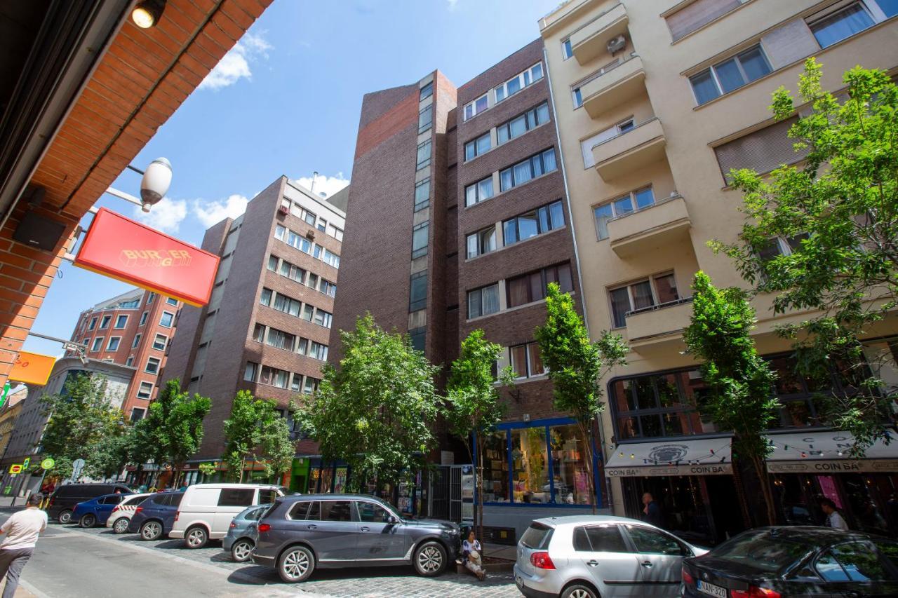 Stylish Quentin Apartment In The King Street Boedapest Buitenkant foto