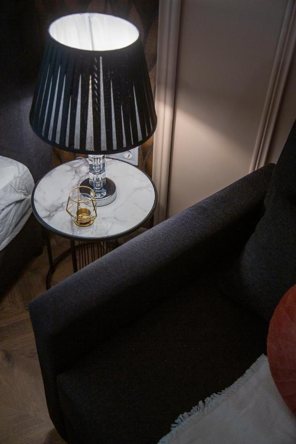 Stylish Quentin Apartment In The King Street Boedapest Buitenkant foto