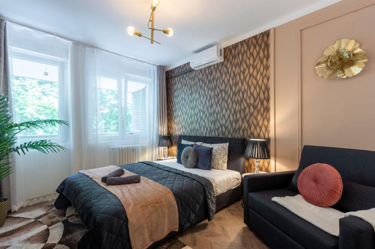 Stylish Quentin Apartment In The King Street Boedapest Buitenkant foto