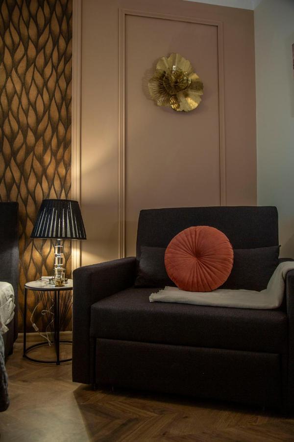 Stylish Quentin Apartment In The King Street Boedapest Buitenkant foto