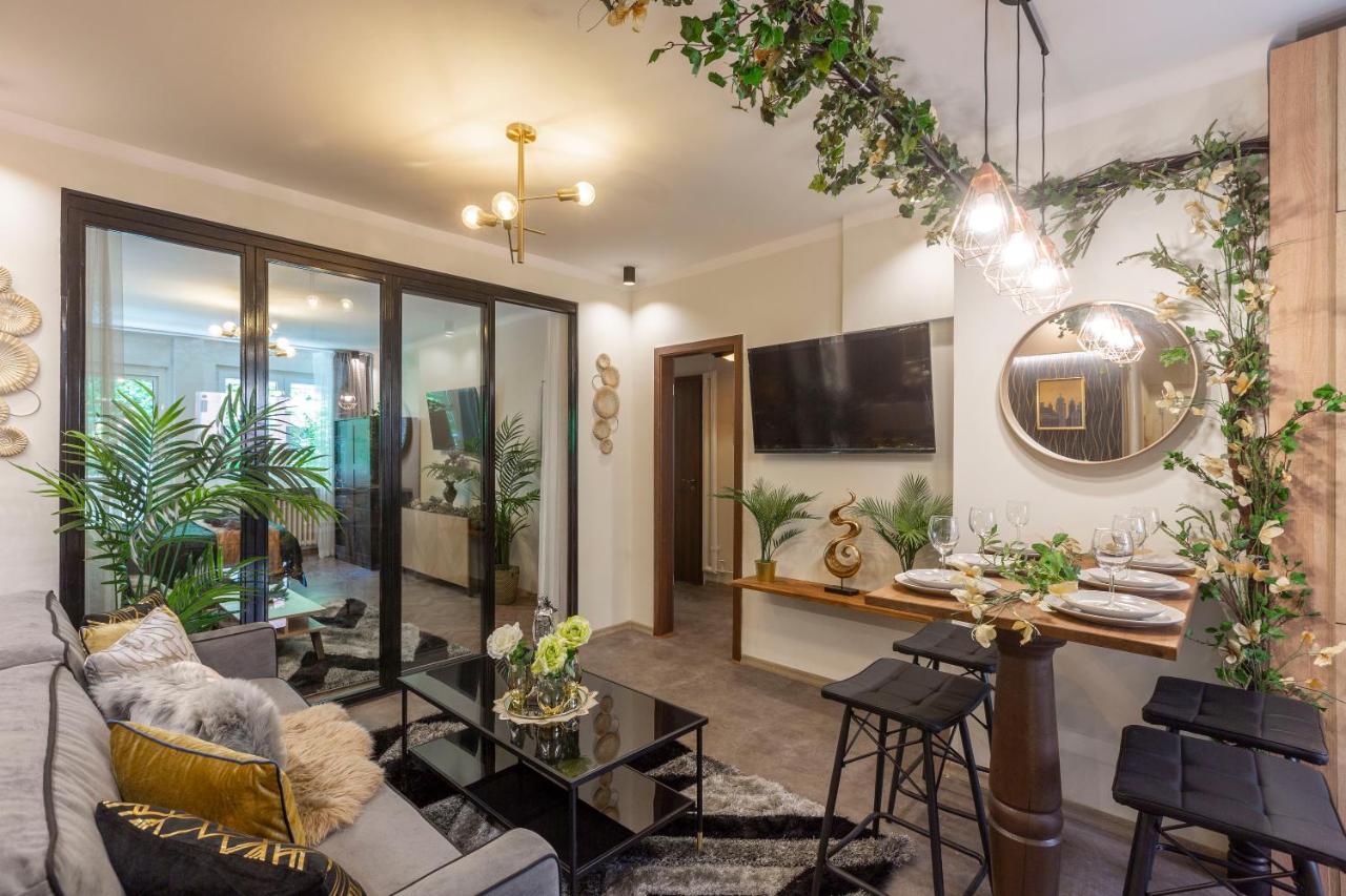 Stylish Quentin Apartment In The King Street Boedapest Buitenkant foto